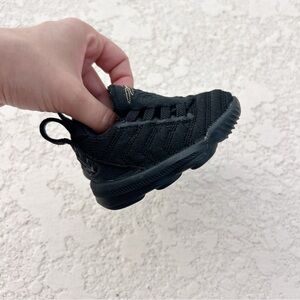 Nike LeBron XVI TD 16 LBJ Im King James Toddler Infant Shoes AQ2468-007 Size 2C